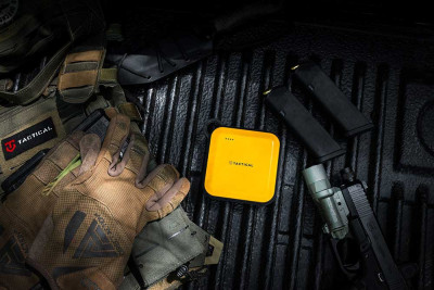 Tactical BadAss Powerbanka s LED světlem 10050mAh