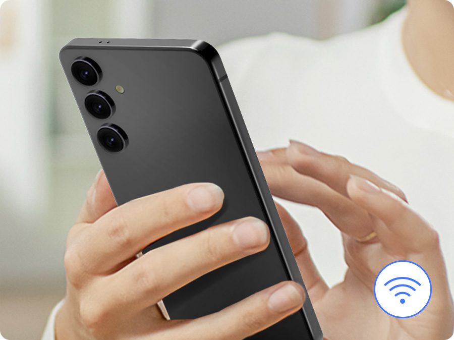 Americká chladnička Samsung RS80F66KBFEO ovládání na dálku