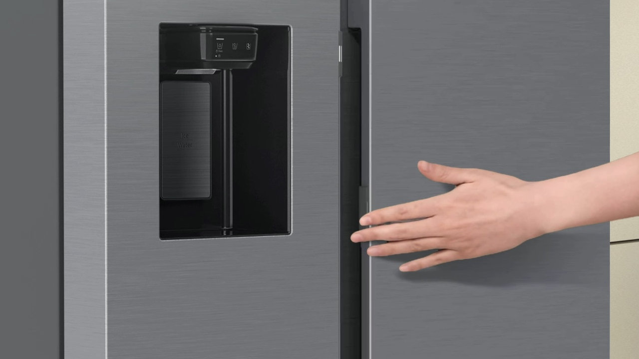 Americká Side-by-Side chladnička Samsung RS80F67KCTEO řady RS90F/36P